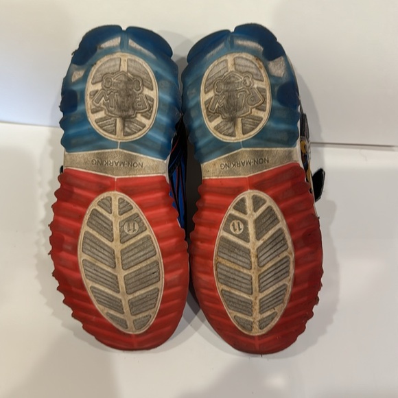 Paw Patrol Light-Up velcro sneakers! - Picture 5 of 5